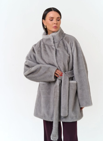 Женское пальто из эко меха