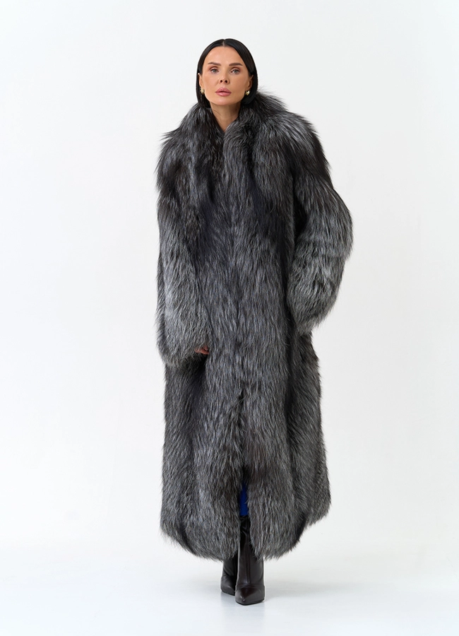 Женская шуба из меха чернобурой лисы модель № 34296 универмаг малина фото