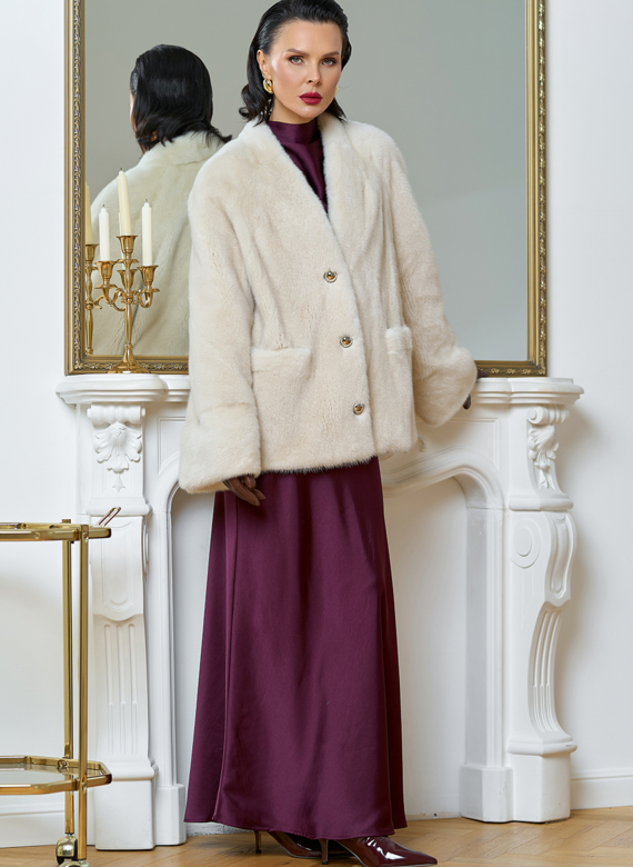 Укороченная шуба из меха норки с акцентными пуговицами