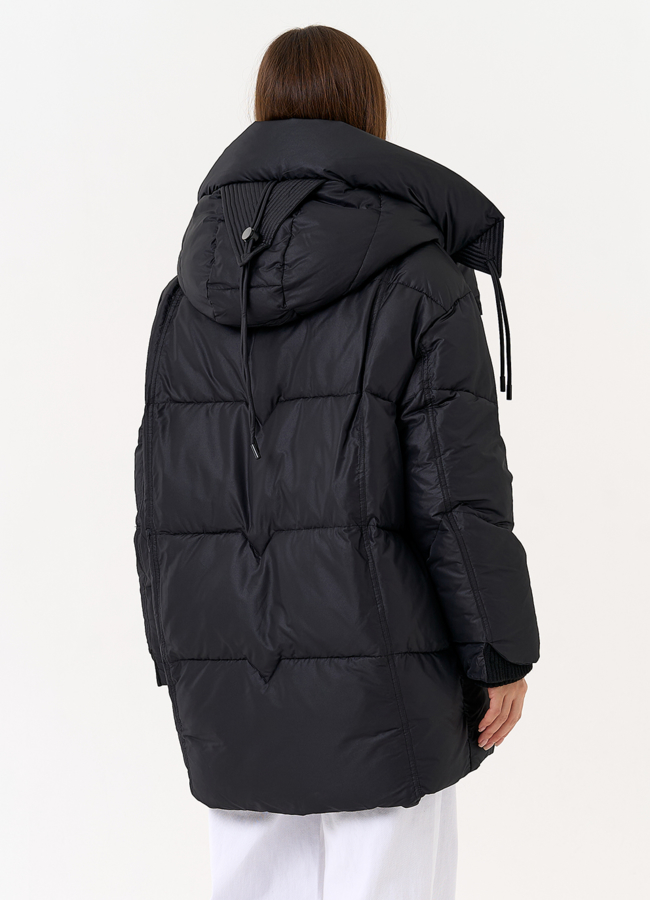 Женский пуховик черного цвета с капюшоном модель № 31592 в кредит