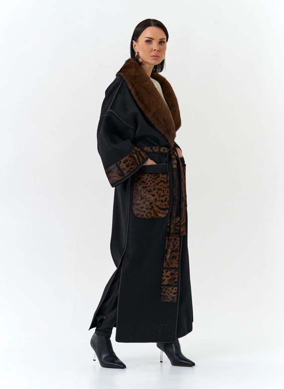 Женское длинное пальто с воротником из меха норки