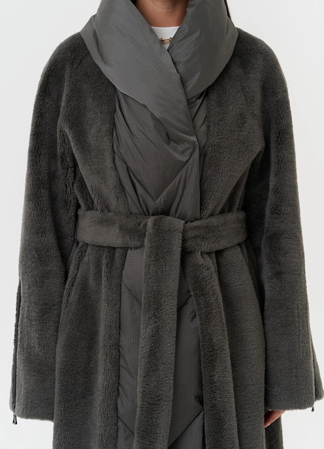 Комбинированное пальто на утеплении модель № 28539 в рассрочку