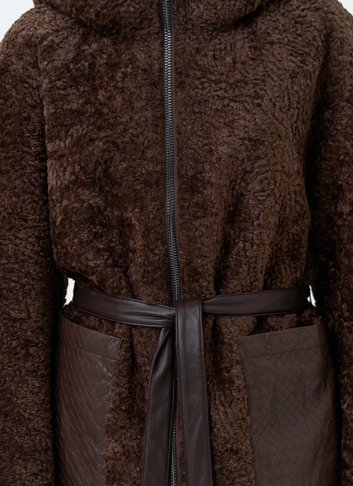 Женская дубленка из экомеха с карманами из экокожи