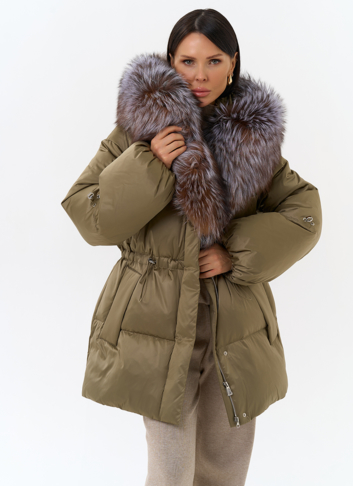 Женский пуховик с капюшоном из меха блюфрост Женский пуховик с капюшоном из меха блюфрост