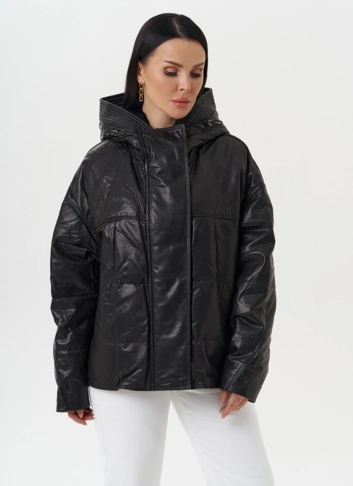 Утепленная куртка из натуральной кожи с капюшоном