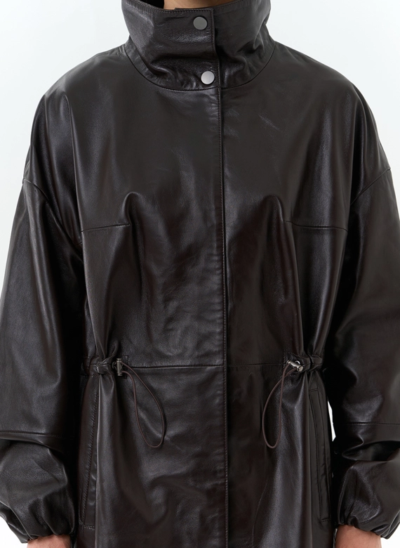 Куртка из натуральной кожи с воротником стойка