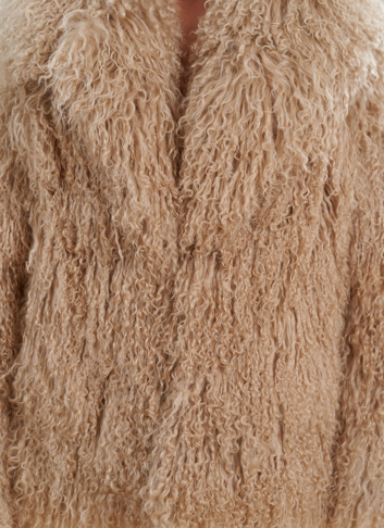 Женская шуба из меха ламы