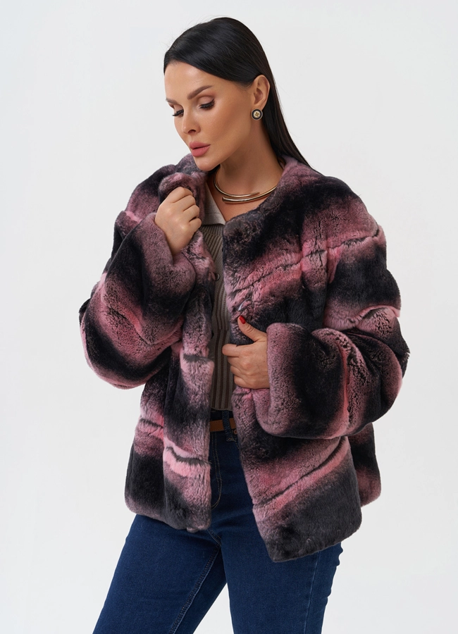 Короткая шуба из меха кролика модель № 29123 универмаг малина
