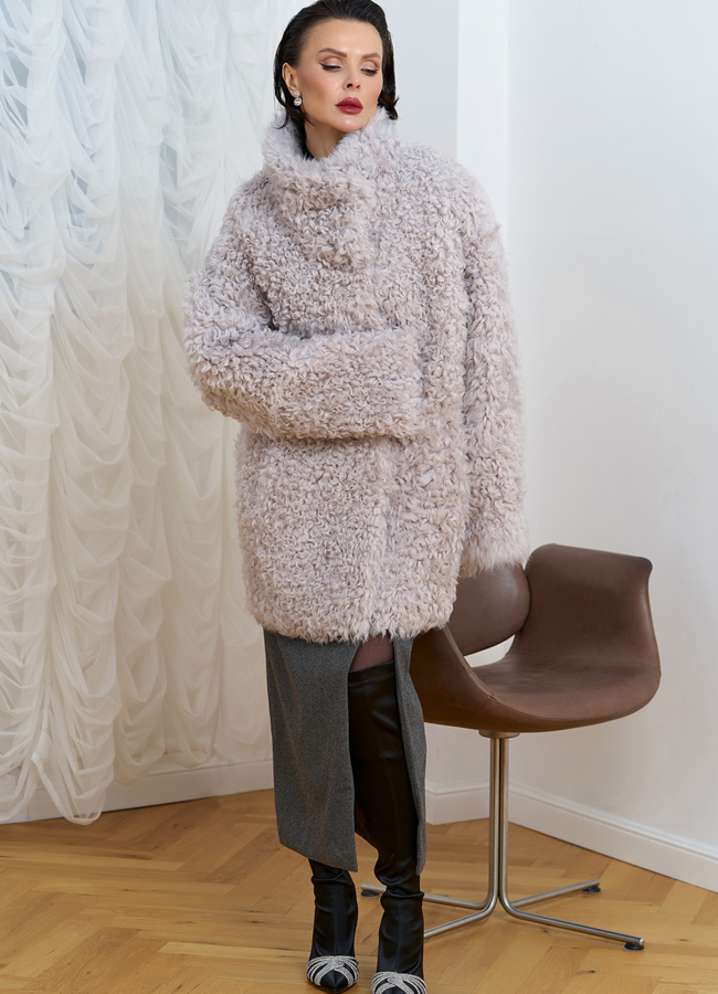 Женская двухсторонняя дубленка с воротником стойкой модель № 31849 меха малина