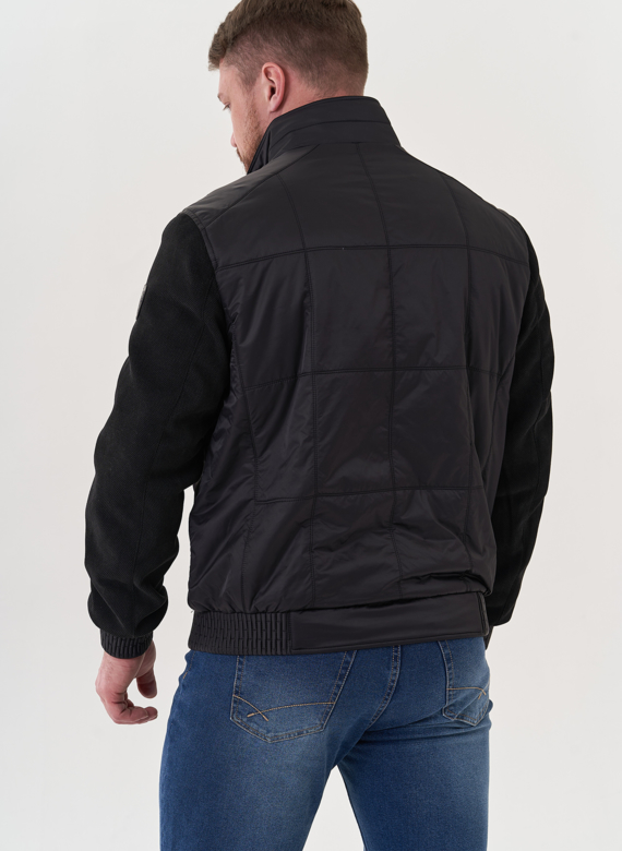 Мужская куртка "бомбер" черного цвета