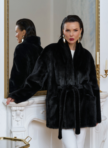 Шуба из меха норки с поясом Шуба из меха норки с поясом