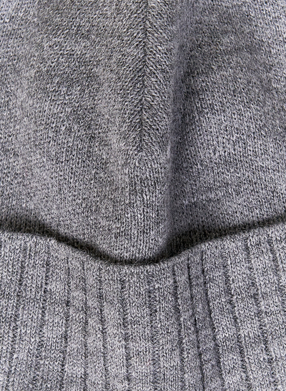 Шапка мужская серого цвета